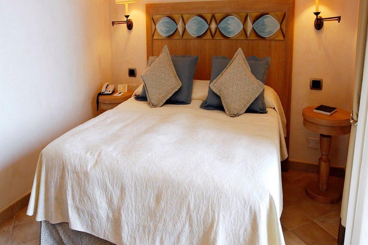 Hotel Petra Bianca 4*