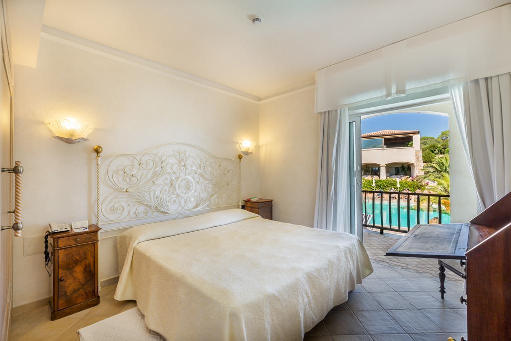 Petra Bianca Porto Cervo