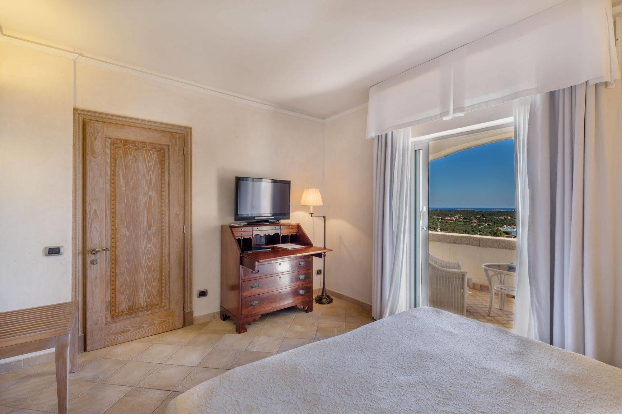 Petra Bianca Hotel 4*